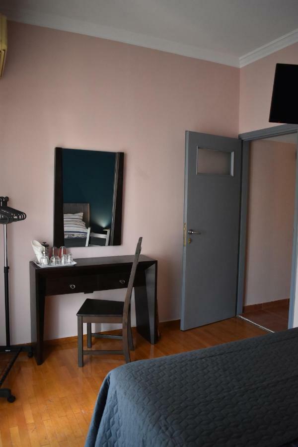Homestay Katzen By The Metro *